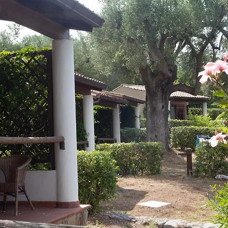 منتزه العطل Touring Club Italiano - Marina Di كاميروتا