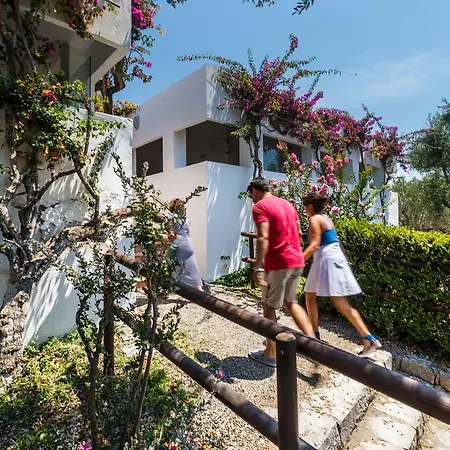 Touring Club Italiano - Marina Di Holiday park 3*